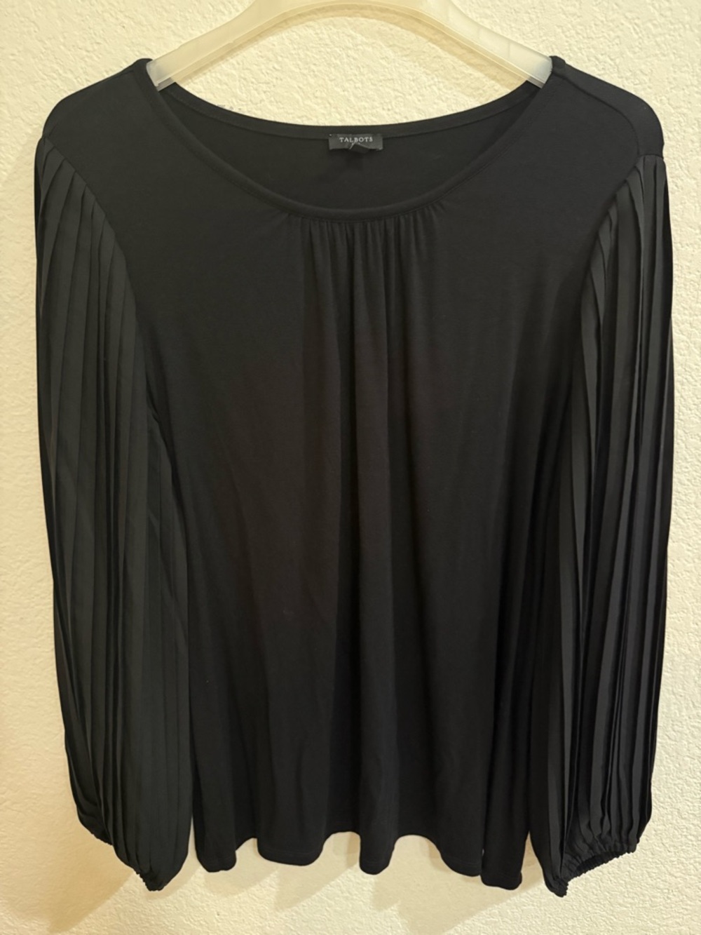 Talbots Plus Black Long-Sleeve Pleated-Sleeve Blouse
